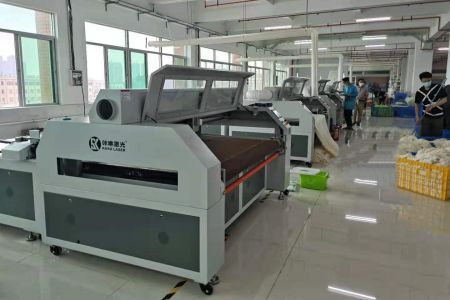 咔咻自动电烫机-客户现场2