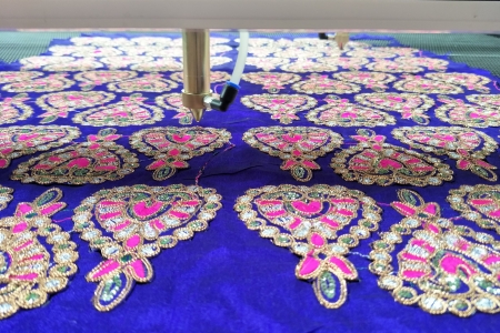 样品图片-服装绣片6