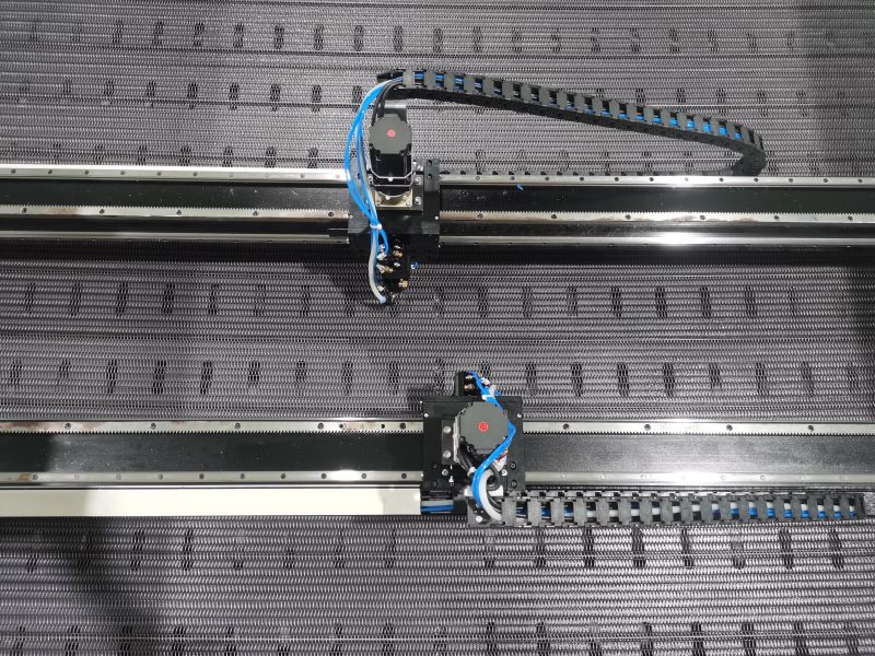 双轨异步同时切割